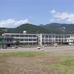 東伊豆町立熱川中学校
